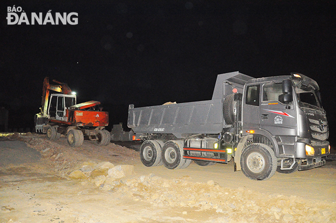 The approach road leading to the bridge over the Hai Van-Tuy Loan bypass is also nearing completion.