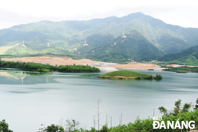 Tiềm năng du lịch sinh thái ở xã Hòa Ninh (huyện Hòa Vang) là rất lớn, trong đó có khu vực hồ Hòa Trung. Ảnh: H.H