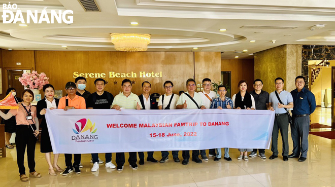 The Malaysian famtrip delegation experienced many diverse tourism products and services in Da Nang and the neighboring province of Quang Nam.