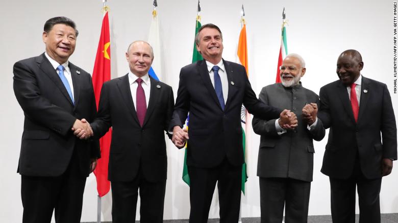 Nhà lãnh đạo các nước BRICS trong hội nghị thượng đỉnh năm 2019. Ảnh: CNN