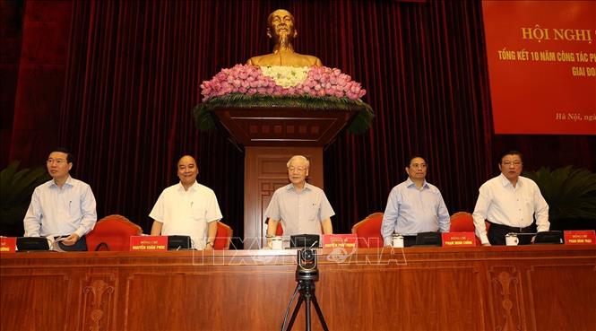 Tổng Bí thư Nguyễn Phú Trọng và các đồng chí lãnh đạo Đảng, Nhà nước chủ trì hội nghị. Ảnh : Trí Dũng/TTXVN