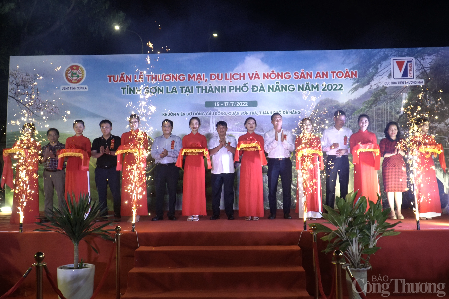 Khai mạc Tuần lễ Thương mại, du lịch và nông sản an toàn tỉnh Sơn La tại thành phố Đà Nẵng