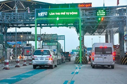 Bộ Giao thông vận tải yêu cầu VEC khẩn trương hoàn thành việc lắp đặt, vận hành thiết bị thu phí không dừng tại các tuyến cao tốc trước ngày 31/7/2022