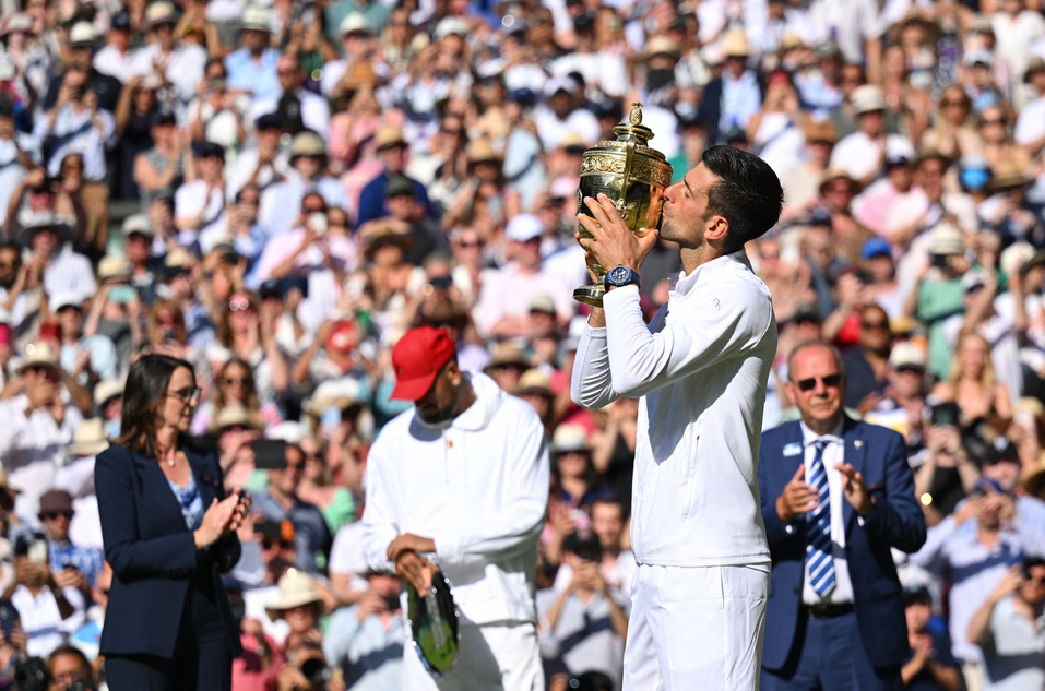 Djokovic có lần thứ 7 trong sự nghiệp đăng quang Wimbledon. Ảnh: Eurosports