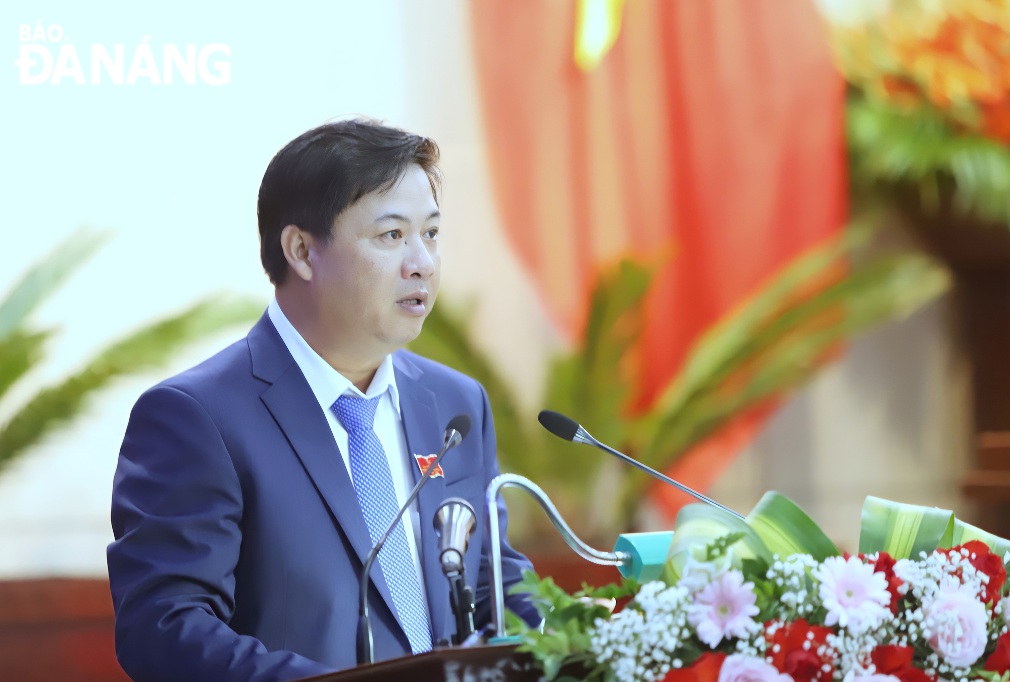 Da Nang Peoples Council Chairman Luong Nguyen Minh Triet delivering an opening speech at the 7th session of the municipal People’s Council in its 10th tenure for the 2021 - 2026 term . Photo: NGOC PHU