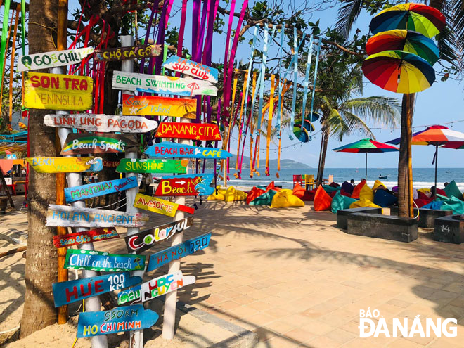 A local spot for check-in fans to relax by beach. Photo: DNO