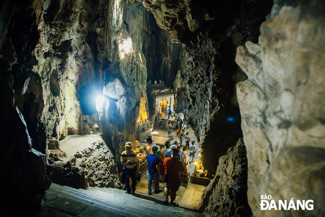 The mysterious beauty of the Huyen Khong Cave
