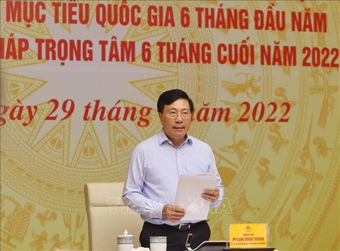 Phó Thủ tướng Thường trực Phạm Bình Minh chủ trì hội nghị. Ảnh: TTXVN