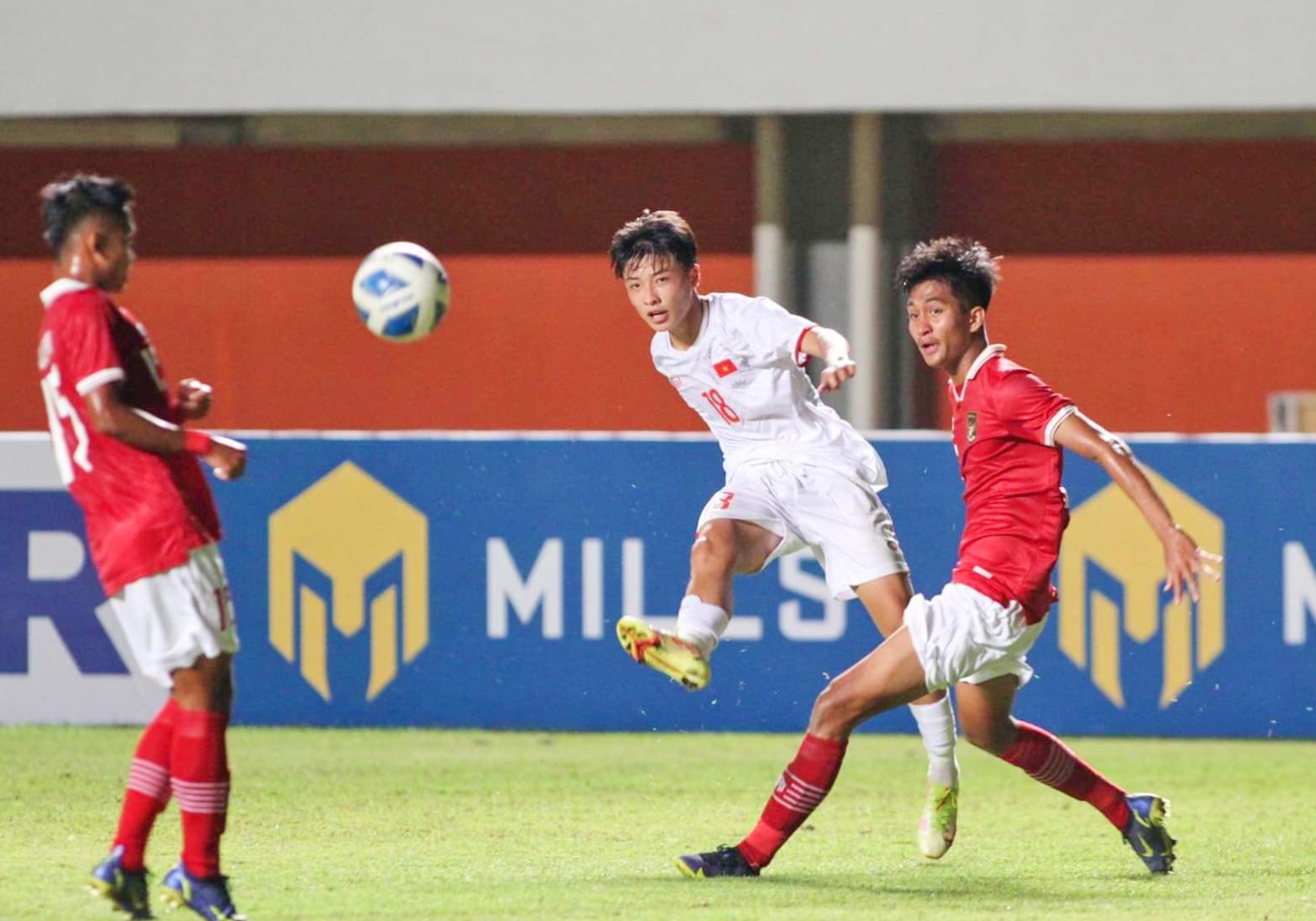 Thua đáng tiếc trước U16 Indonesia, U16 Việt Nam mất quyền tự quyết