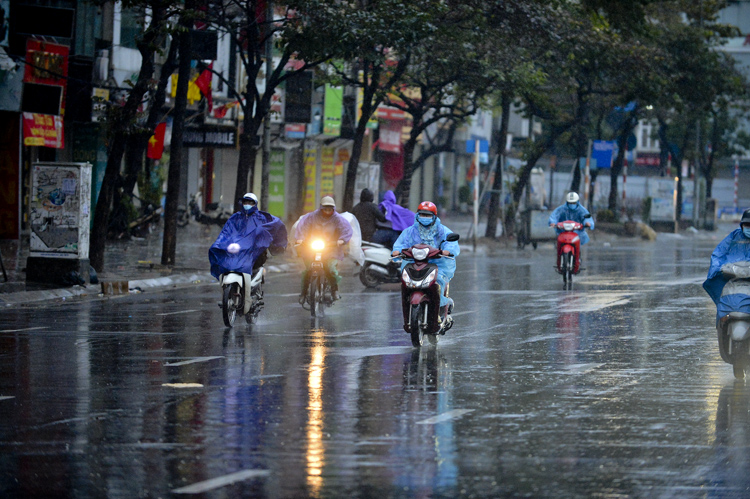 Thời tiết ngày 13-8: Bắc Bộ, Thanh Hóa và Nghệ An mưa rào và dông