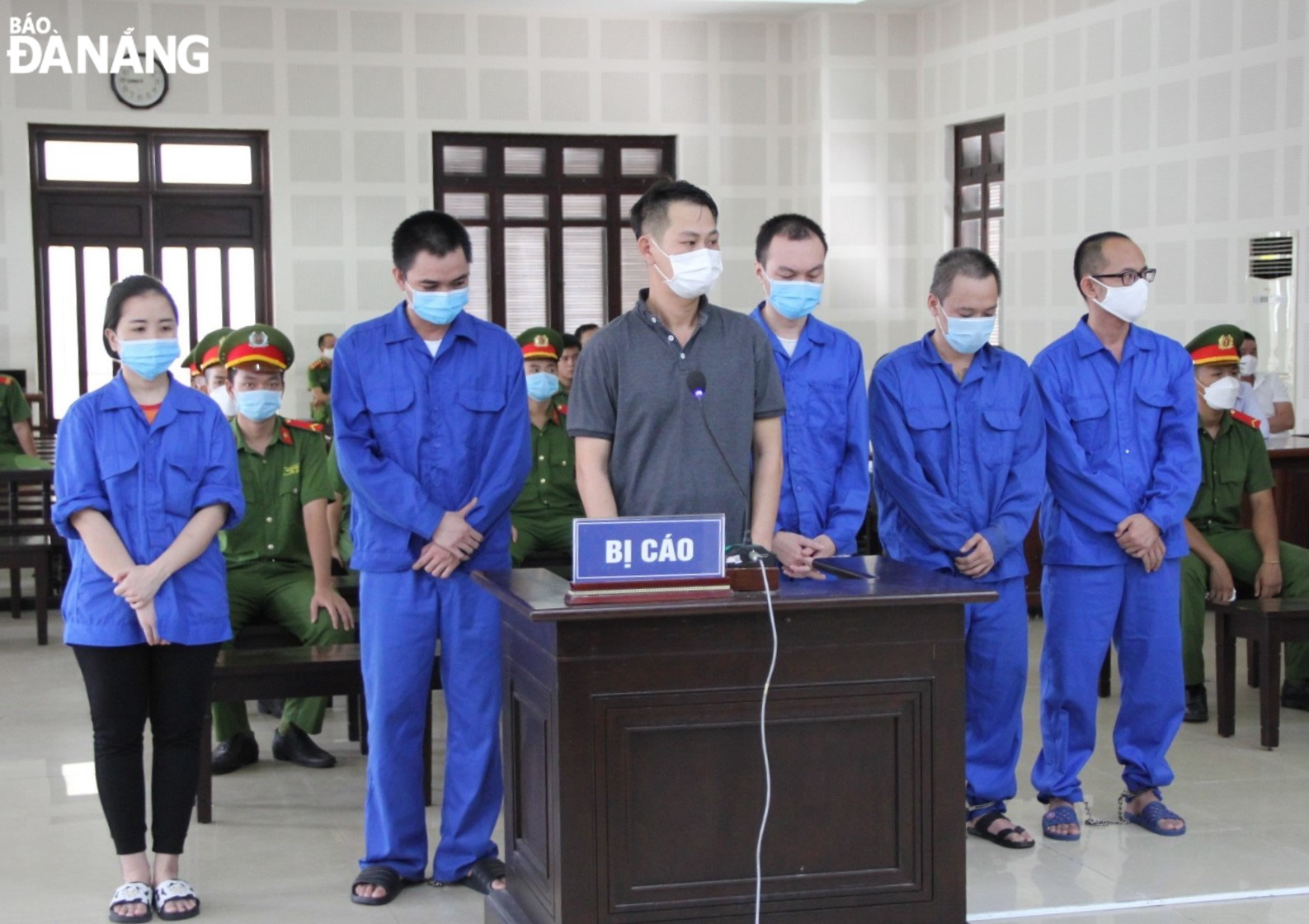 Lãnh án vì tiếp tay cho người nước ngoài ở lại Việt Nam trái phép