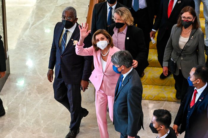 Chủ tịch Hạ viện Mỹ Nancy Pelosi đang có chuyến công du châu Á. Ảnh: AP