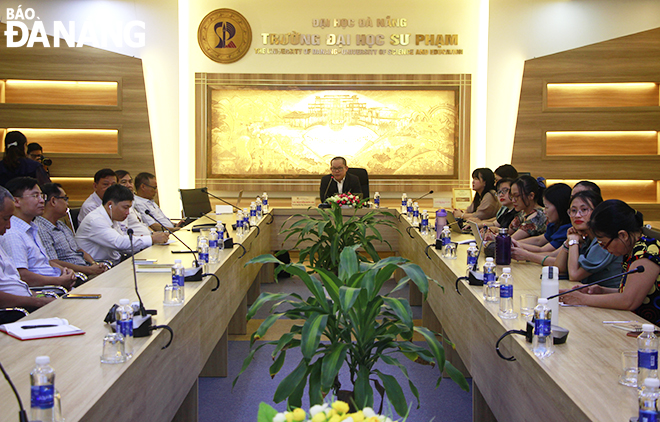 The seminar attracted a large number of media staff and journalism lecturers across Da Nang. Photo: XUAN DUNG