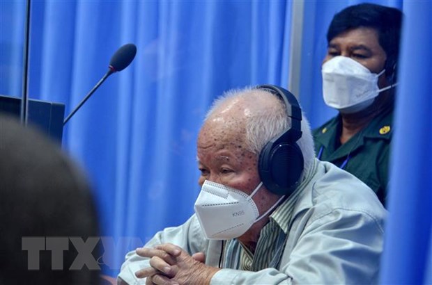 Cựu thủ lĩnh Khmer Đỏ Khieu Samphan trong phiên xét xử của ECCC tại Phnom Penh, Campuchia, ngày 16/8/2021. (Ảnh: AFP/TTXVN)