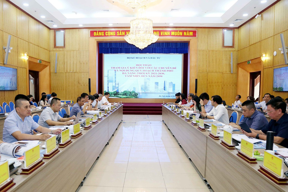 Quang cảnh hội thảo góp ý dự thảo Quy hoạch thành phố Đà Nẵng thời kỳ 2021-2030, tầm nhìn đến năm 2050 tại Bộ Kế hoạch và Đầu tư ngày 10-8-2022. Ảnh: 