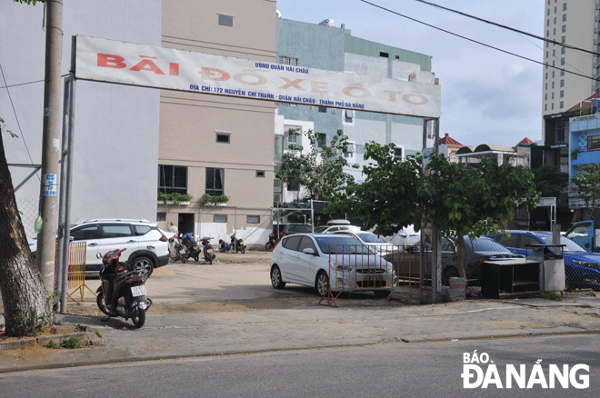 A project on building a smart parking garage at 172 Nguyen Chi Thanh Street has yet to be implemented. Photo: THANH LAN