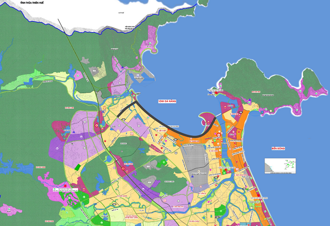 Đường Nguyễn Tất Thành (màu đen) nổi bật trên bản đồ quy hoạch thành phố. 