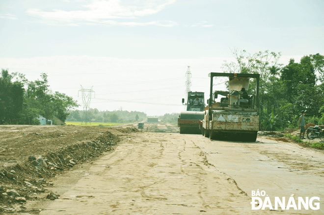 The construction of an over 19km-long west ring road from National Highway 14B to Ho Chi Minh Road is in progress