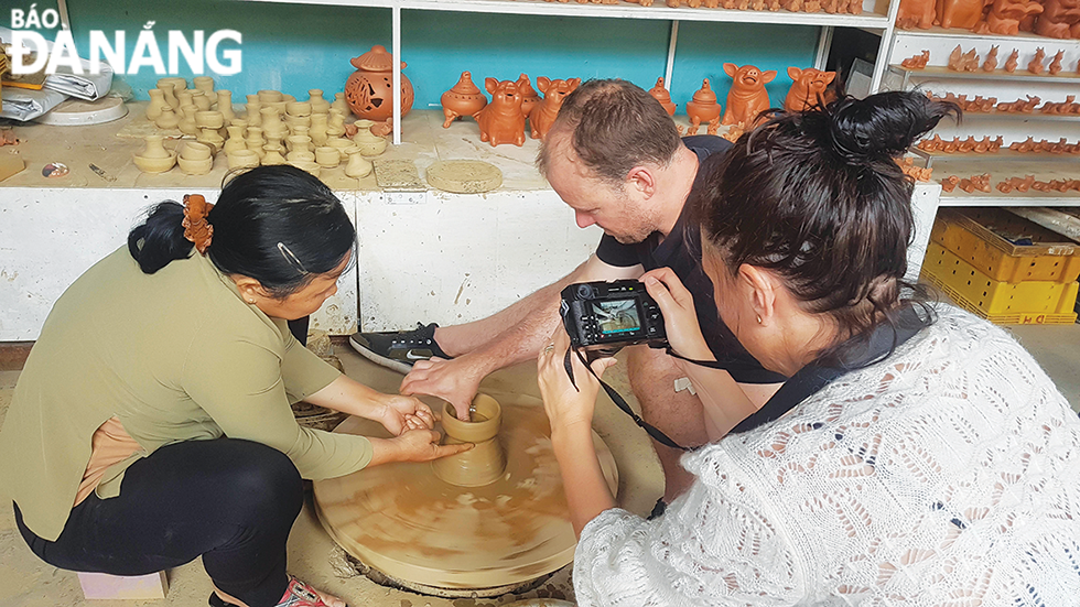 In the first 6 months of 2022, the pottery village welcomed 14,000 visitors, including 3,500 foreigners.