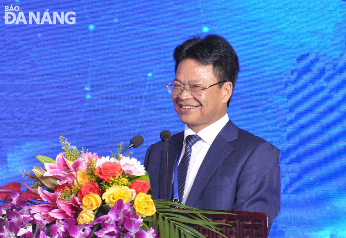 Tổng Giám đốc Tổng công ty Đường sắt Việt Nam Đặng Sỹ Mạnh, phát biểu tại Hội nghị. Ảnh: THÀNH LÂN 