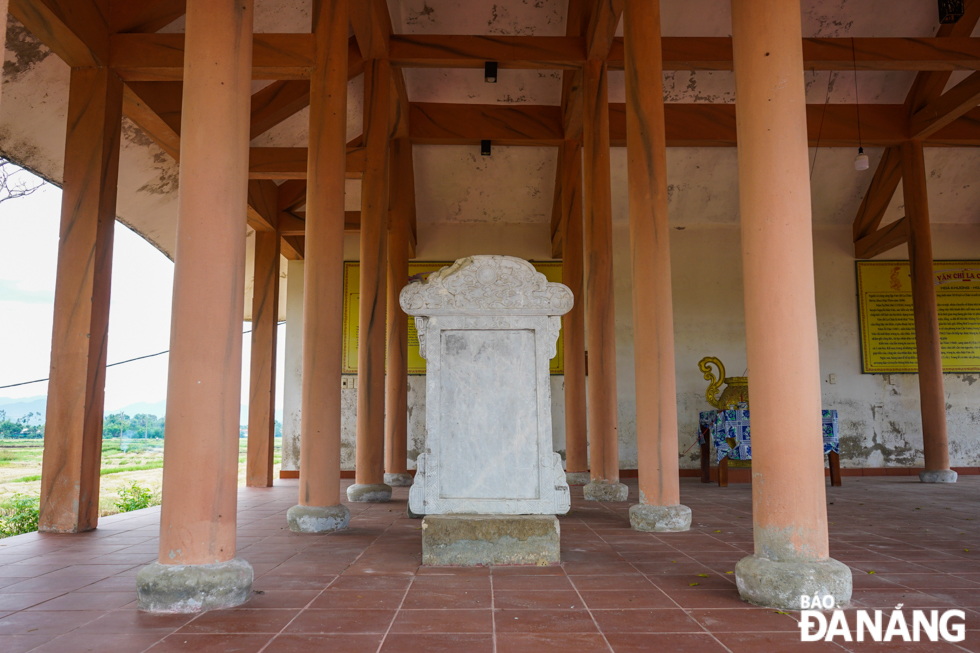 Though its ups and downs throughout history, the relic was almost completely destroyed, leaving only the brick foundation and 5 epitaphs.