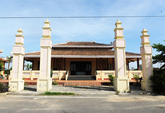 K20 traditional house - a place to display hundreds of documents and artifacts about the heroic revolutionary struggle movement of the people of Da Nang city in general and K20 in particular.