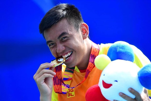 Tay vợt Lý Hoàng Nam giành huy chương vàng SEA Games 31. (Ảnh: FBNV)