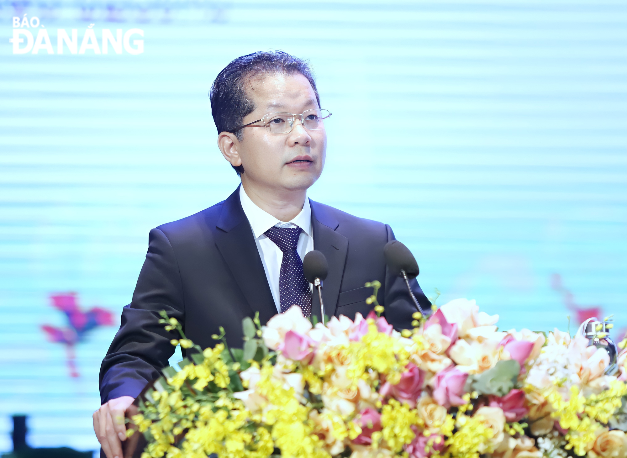 Da Nang Party Committee Secretary Nguyen Van Quang speaking at the ceremony