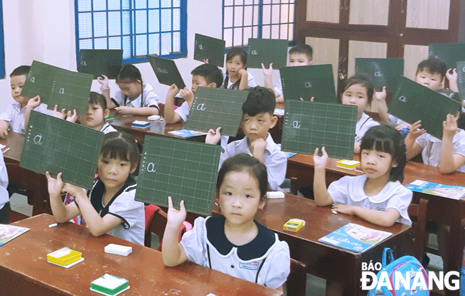 Nhiều trường tiểu học ở quận Hải Châu cho học sinh nghỉ chiều thứ Sáu vì thiếu giáo viên