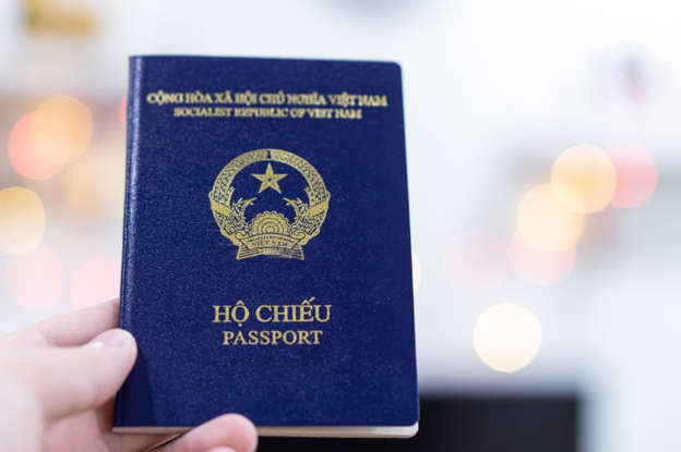 Sẽ in thông tin 'Nơi sinh' vào mục bị chú của Hộ chiếu kể từ ngày 15-9-2022