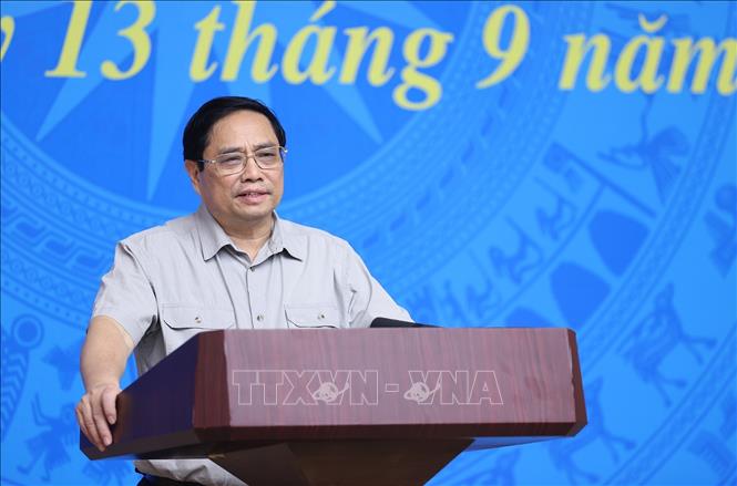 Thủ tướng Chính phủ Phạm Minh Chính: Không để thiếu thuốc, sinh phẩm, vật tư y tế