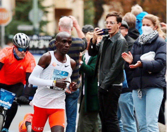 Eliud Kipchoge - người vĩ đại nhất trong lịch sử marathon