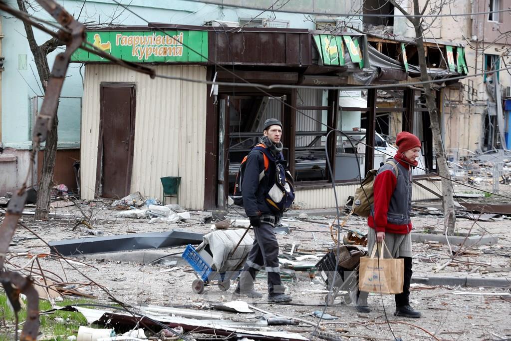 Kinh tế toàn cầu có thể thiệt hại khoảng 2.800 tỷ USD do xung đột tại Ukraine