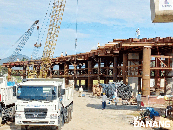 The crucial Western Ring Road No.2 project, one of Da Nang's key projects, is underway.