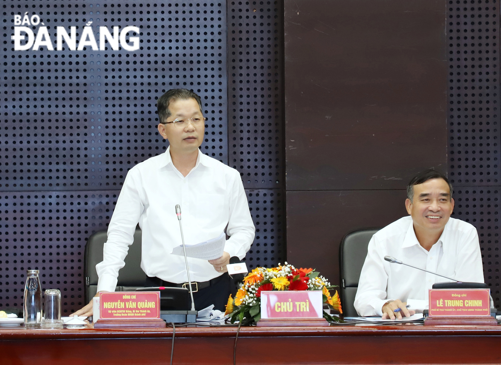 Bí thư Thành ủy Nguyễn Văn Quảng phát biểu kết luận buổi làm việc. Ảnh: NGỌC PHÚ
