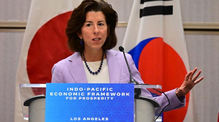 Bộ trưởng Thương mại Mỹ Gina Raimondo phát biểu tại hội nghị bộ trưởng các nước tham gia đàm phán IPEF ở Los Angeles vào ngày 8-9.Ảnh : AFP