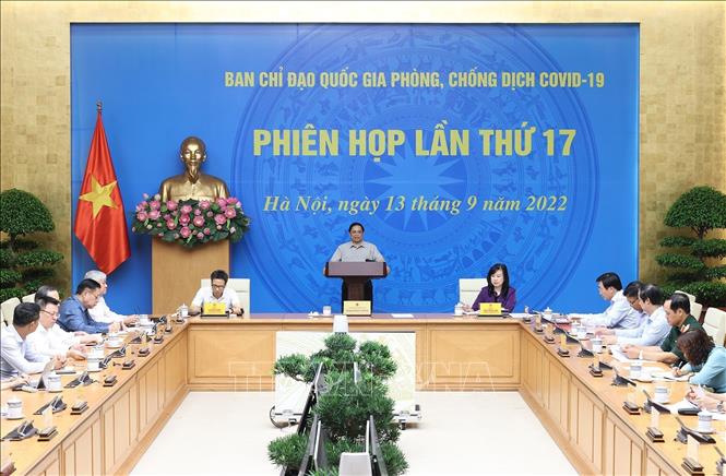 Thủ tướng Phạm Minh Chính chủ trì phiên họp lần thứ 17 Ban Chỉ đạo quốc gia phòng, chống dịch Covid-19. Ảnh: TTXVN