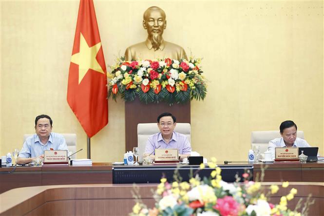 Chủ tịch Quốc hội Vương Đình Huệ phát biểu ý kiến về dự án Luật Hợp tác xã (sửa đổi). Ảnh: Doãn Tấn/TTXVN.