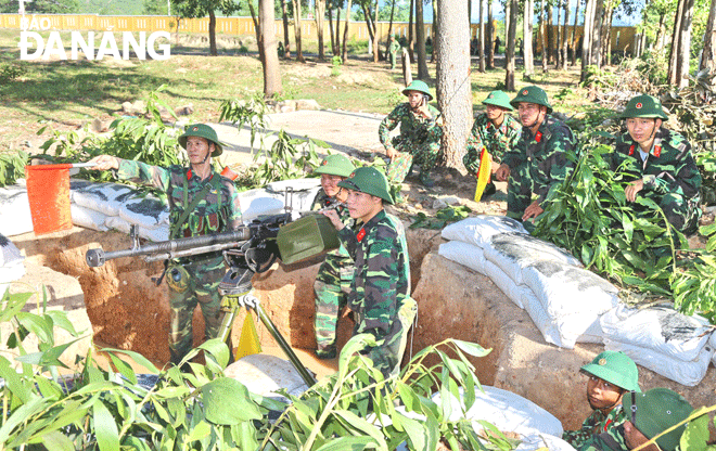 Lực lượng dự bị động viên quận Hải Châu tham gia chiến đấu trong diễn tập Khu vực phòng thủ thành phố năm 2019. Ảnh: C.T