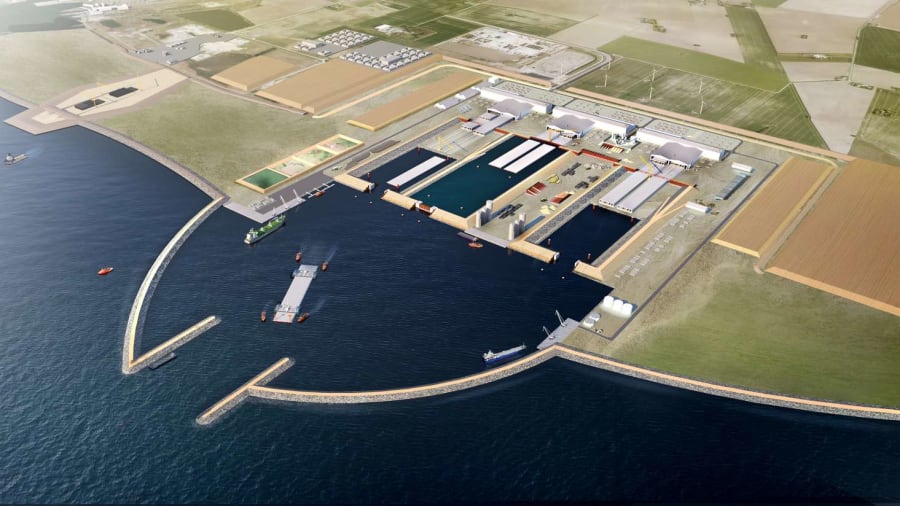 Bến cảng tạm thời phụ trách sản xuất bê tông cho đường hầm đã được hoàn thiện ở đầu Đan Mạch. Ảnh: CNN