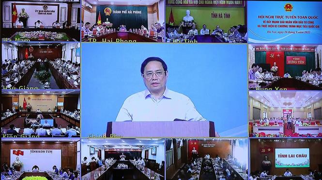 Thủ tướng Chính phủ Phạm Minh Chính chủ trì hội nghị tại đầu càu Chính phủ. Ảnh: Dương Giang/TTXVN
