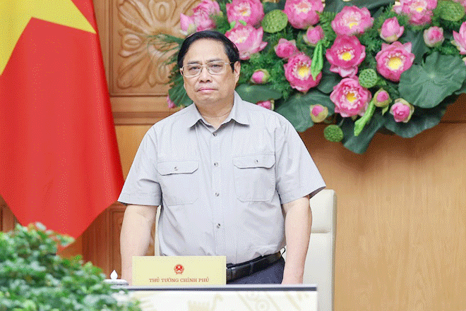 Thủ tướng Chính phủ Phạm Minh Chính chủ trì cuộc họp khẩn ứng phó với bão số 4 sáng 27-9. Ảnh: VGP