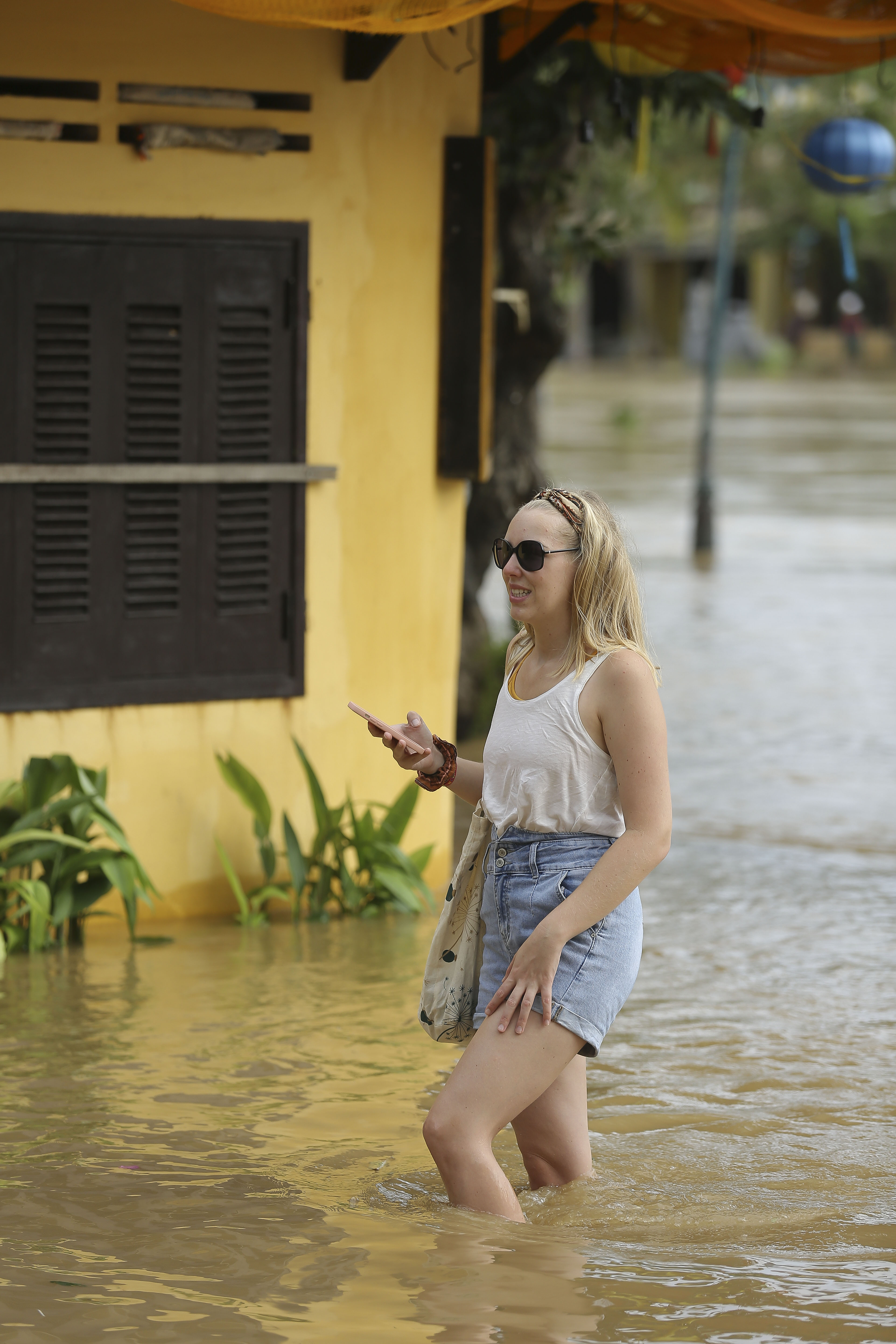 A female foreigner said that this is her most memorable experience in Hoi An.