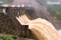 Thủy điện A Vương và Sông Bung 4 vận hành cắt đỉnh lũ cho hạ du sông Vu Gia