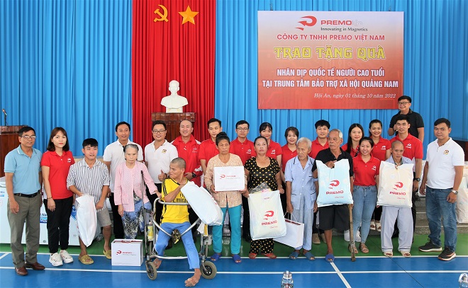 Thăm, tặng quà Trung tâm Bảo trợ Xã hội tỉnh Quảng Nam