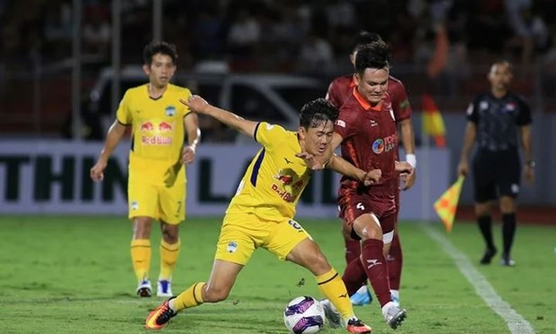 V.League 2022: Hoàng Anh Gia Lai hòa may mắn trước Topalend Bình Định