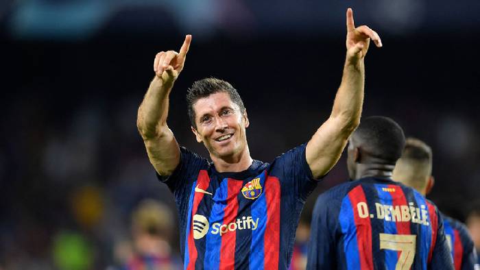 Phong độ ghi bàn của Robert Lewandowski ảnh hưởng nhiều đến thành tích của Barca. Ảnh: Eurosports.