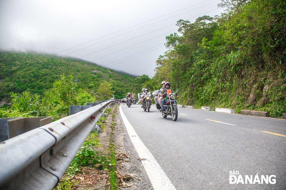 A Hai van pass motorbike tour is preferred by adventurous foreigners