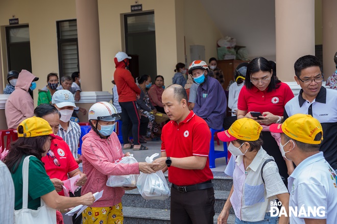 Người dân gặp khó khăn do mưa lũ đã được hỗ trợ kịp thời.