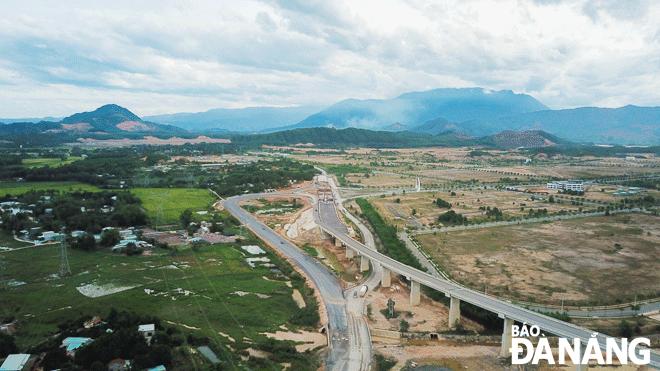 The bypass south of the Hai Van Tunnel. Photo: TRIEU TUNG